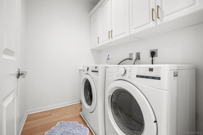 Building Photo - 2612 Babaco St