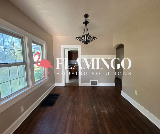 Building Photo - Charming 2 Bedroom, 1 Bath Home – Refinished Hardwood Floors, Detached Garage & More!