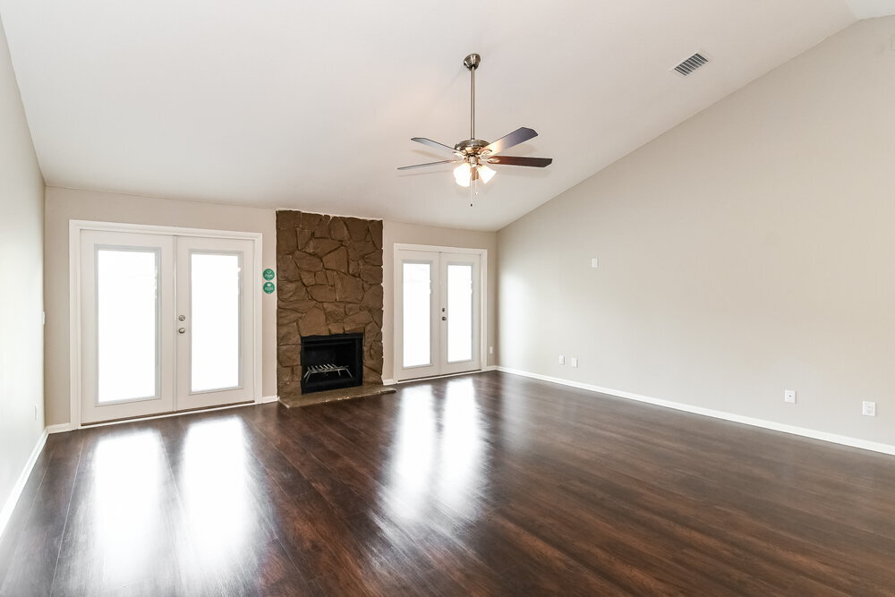 Building Photo - 10335 Arrow Forest Ct