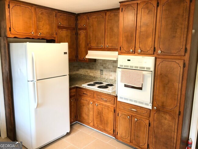 Building Photo - 4977 Rockbridge Rd SW