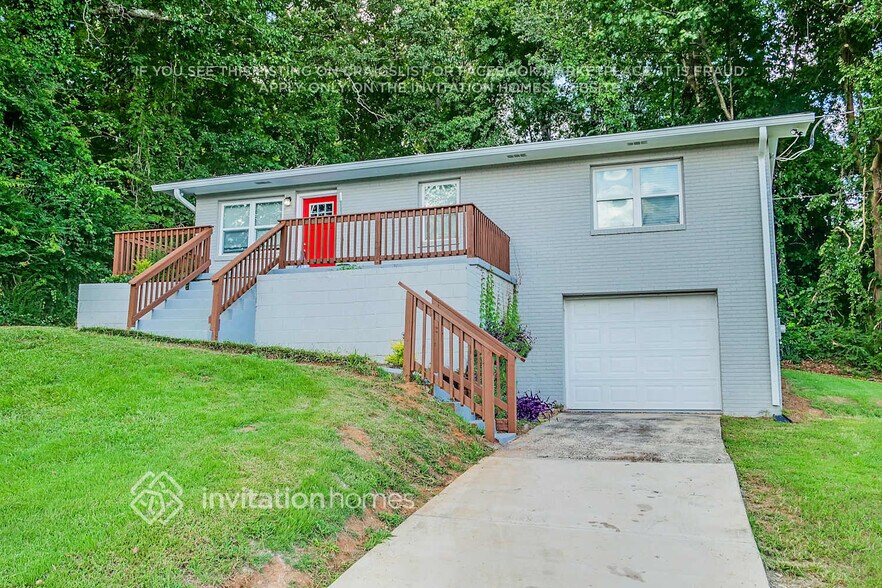 Building Photo - 2966 Flat Shoals Rd