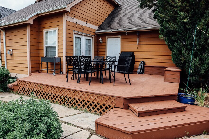 Building Photo - 2908 Des Moines Dr