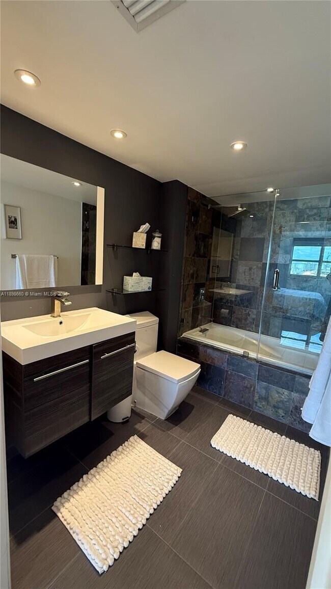 Building Photo - 90 Alton Rd