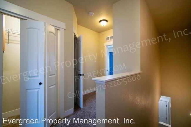 Building Photo - 2 br, 2.5 bath House - 5020 Cinquefoil Lan...