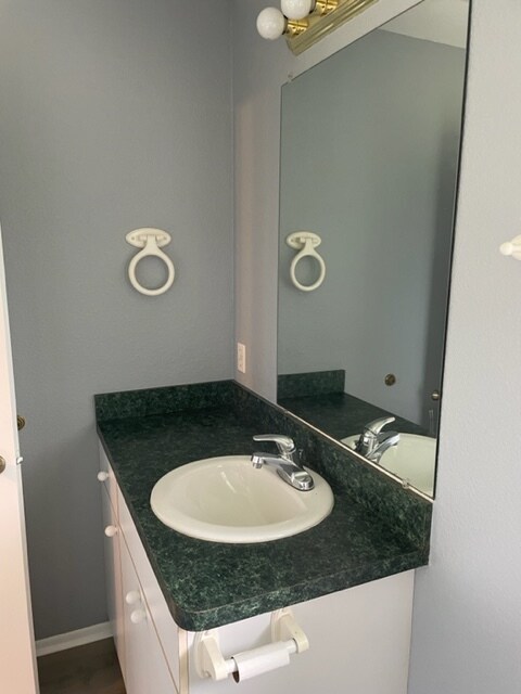 Building Photo - 1071 Nomad Rd