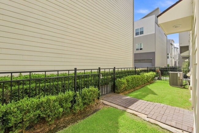 Building Photo - 2730 Eado Edge Ct