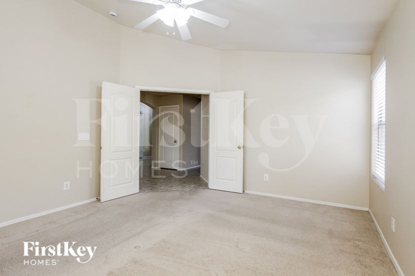 Building Photo - 2405 N 128th Dr