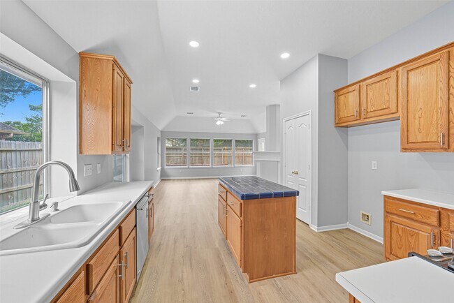 Building Photo - 9431 Tarton Way Ct