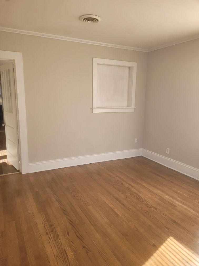 Building Photo - 901 S Jackson St