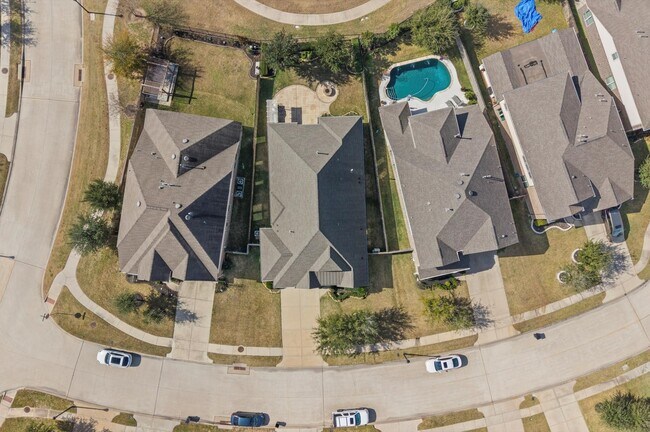 Building Photo - 10811 Gates Randal Ct