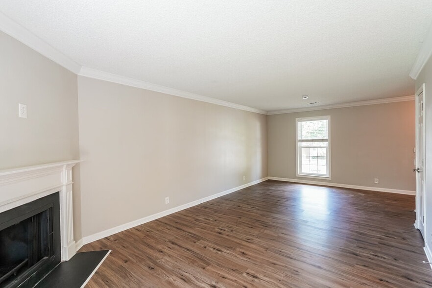 Building Photo - 111 Dorchester Ct