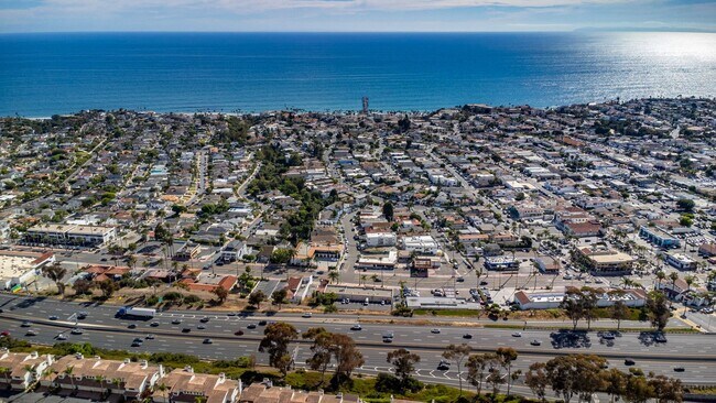 Building Photo - 117 Avenida Algodon