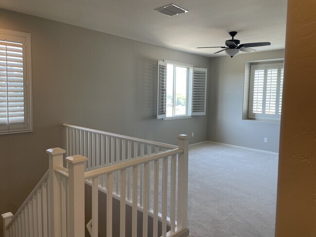 Building Photo - 4233 W Winston Dr