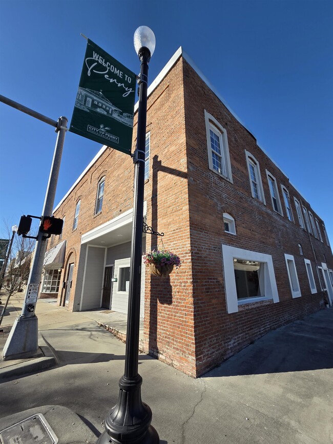 Building Photo - 131 N Jefferson St