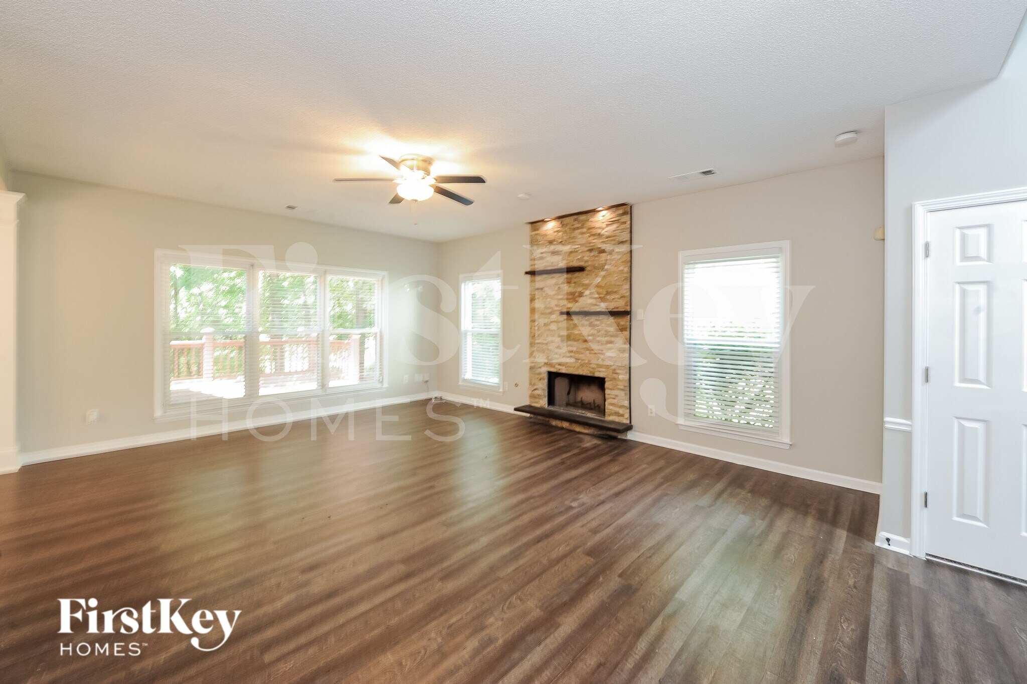 Building Photo - 2218 Sprucewood Dr NW
