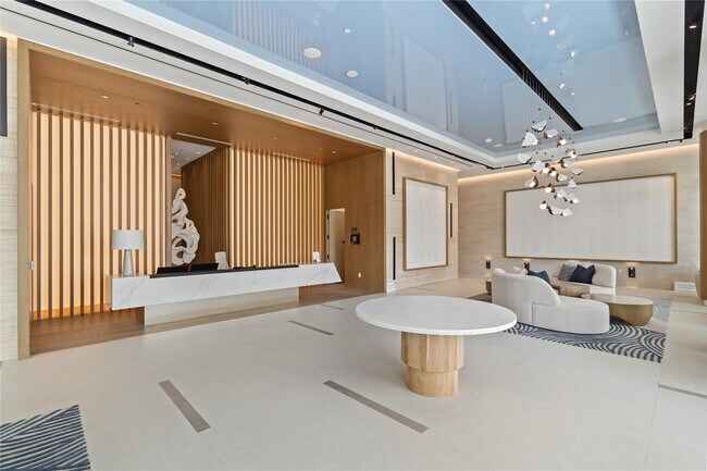 Building Photo - 153 N Seabreeze Blvd