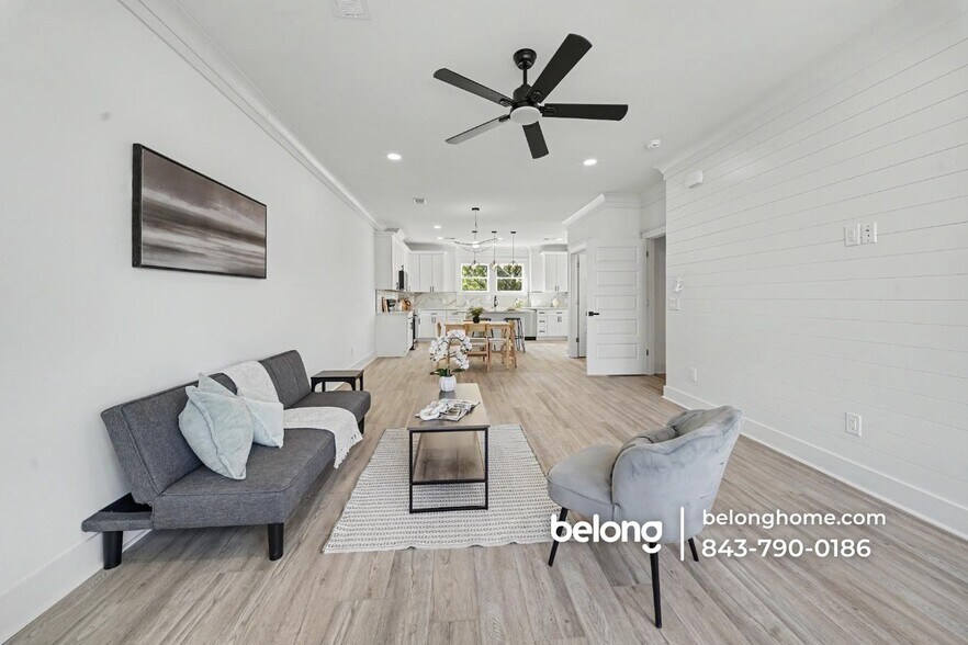 Building Photo - 2014 Comstock Ave