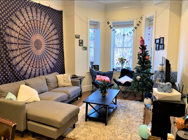 Building Photo - 5 Wigglesworth St