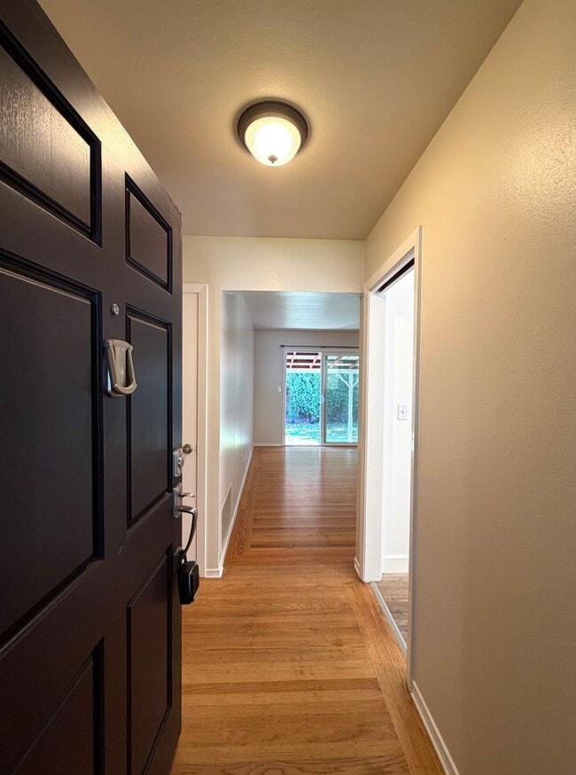 Building Photo - UPDATED LARGE 1500 sq/ft 3BR/2BA Cherry Chase Sunnyvale Home AVAILABLE NOW