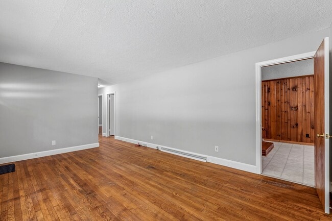 Building Photo - 2701 Fairfax Rd
