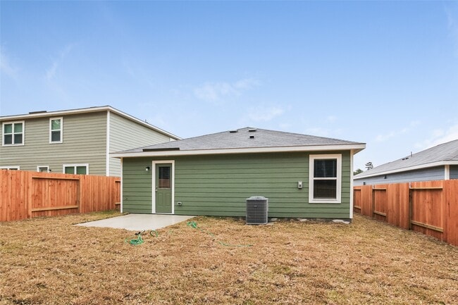 Building Photo - 27092 Leonardo Dr