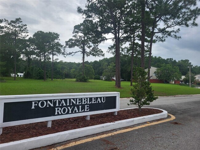 Building Photo - 2134 NE 45th Ave