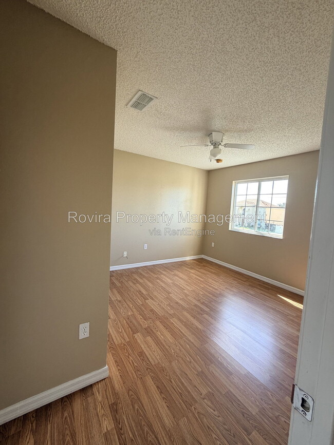 Building Photo - 2225 Rio Grande Canyon Loop