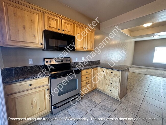 Building Photo - 576 W 1045 N