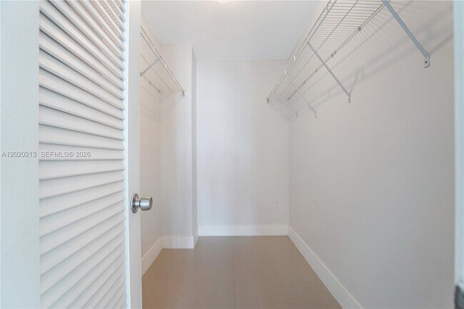 Building Photo - 8233 Harding Ave