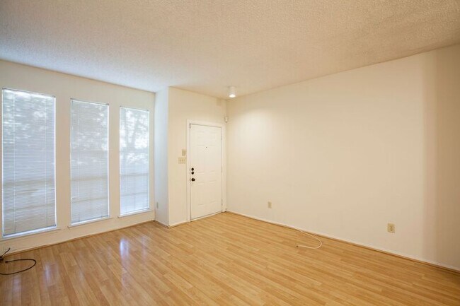 Building Photo - 5000 Cedar Springs Rd