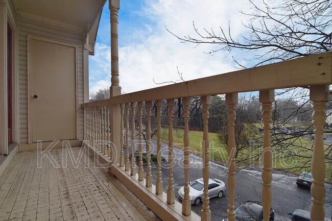 Building Photo - 6120 Meadow Rose Ln