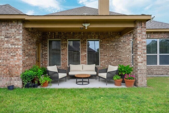 Building Photo - 13711 Contour Ct