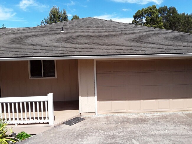 Building Photo - Spacious 3 bedroom 2 bath home in Kula-Available now!