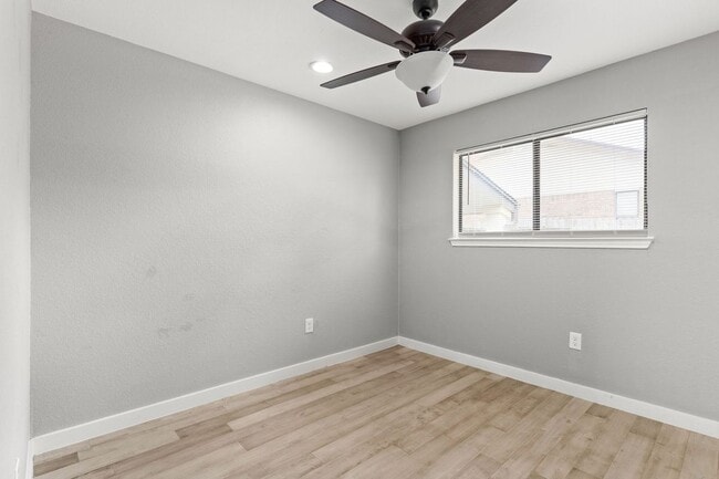Building Photo - 109 Campfire Cir