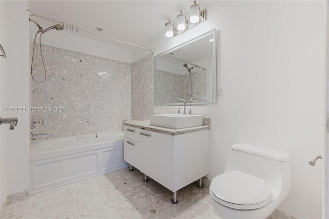 Building Photo - 185 SW 7th St