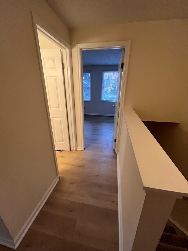 Building Photo - 9908 Whitney Cir