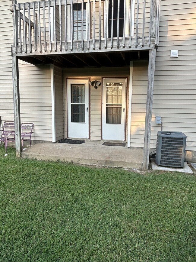 Building Photo - 3674A Towne Point Rd