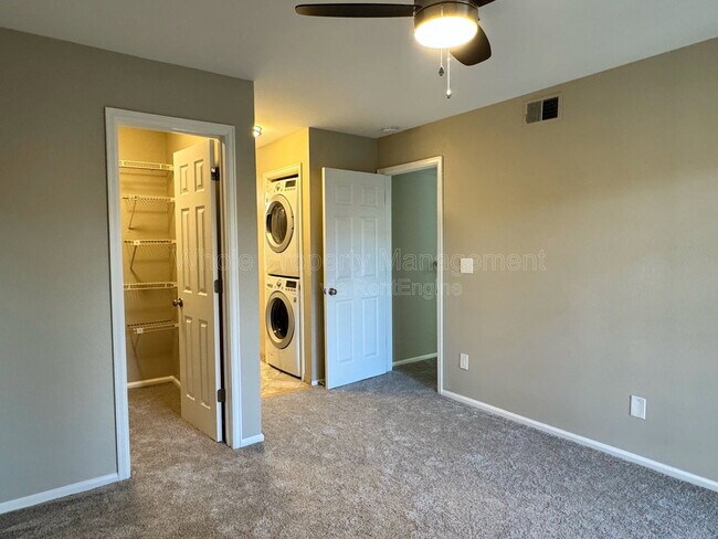 Building Photo - 9222 E Arbor Cir