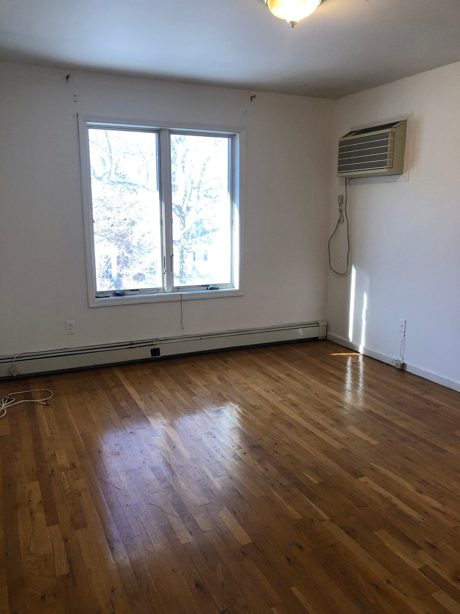 Building Photo - 659 Gramatan Ave