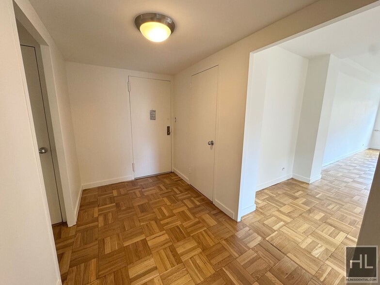 Building Photo - EAST 55 STREET