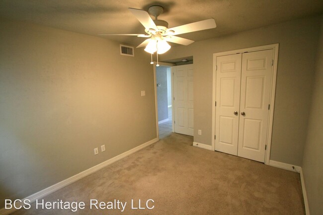 Building Photo - 4300 Boyett St