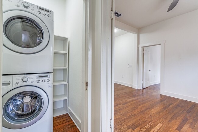 Building Photo - 210-M (ERL)