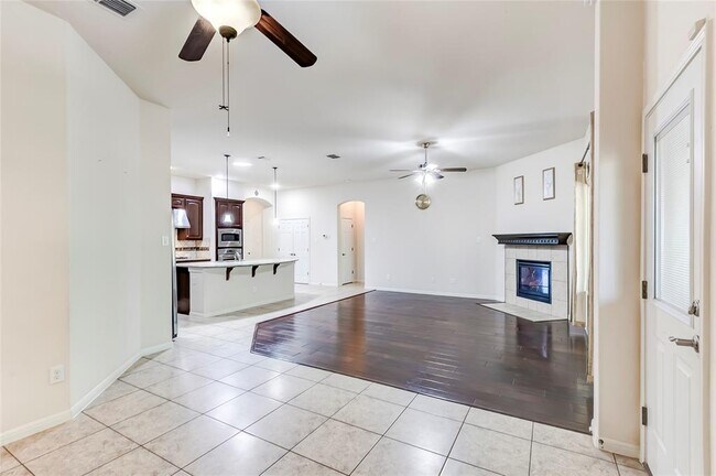 Building Photo - 116 Azimuth Dr
