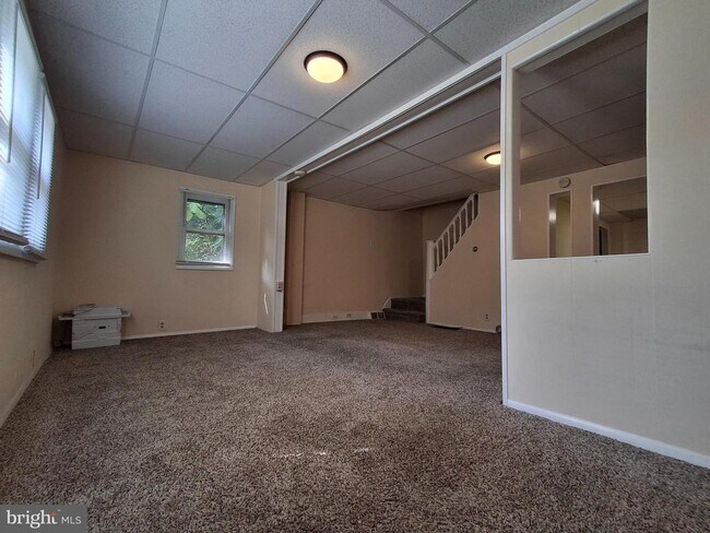 Building Photo - 113 Mill Rd