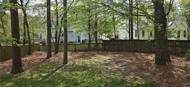 Building Photo - 5204 Avery Green Dr