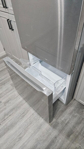 Building Photo - 5031 W Willoughby Rd