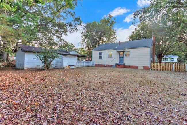 Building Photo - Cozy 2 Bed, 1 Bath Single Family Home in Montgomery, AL - $1,125/mo