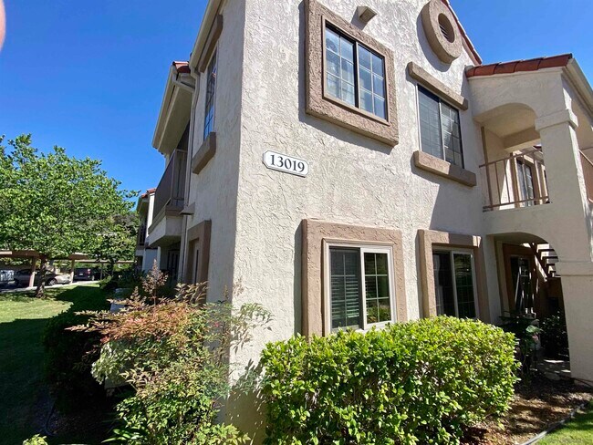 Building Photo - 13019 Wimberly Square
