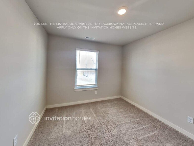 Building Photo - 1013 Baltusrol Ln