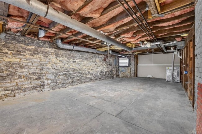 Building Photo - 2223 Rutger St.
